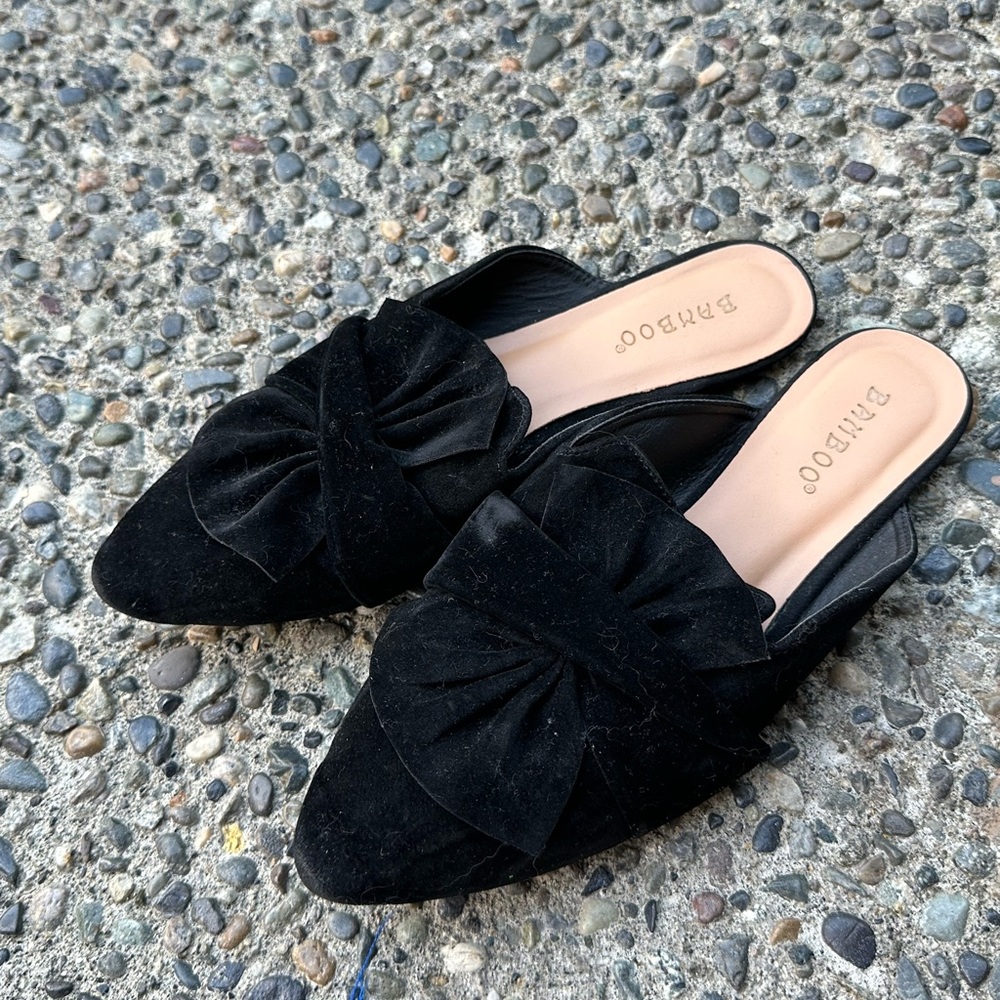 Bamboo black velvet flats, size 7
